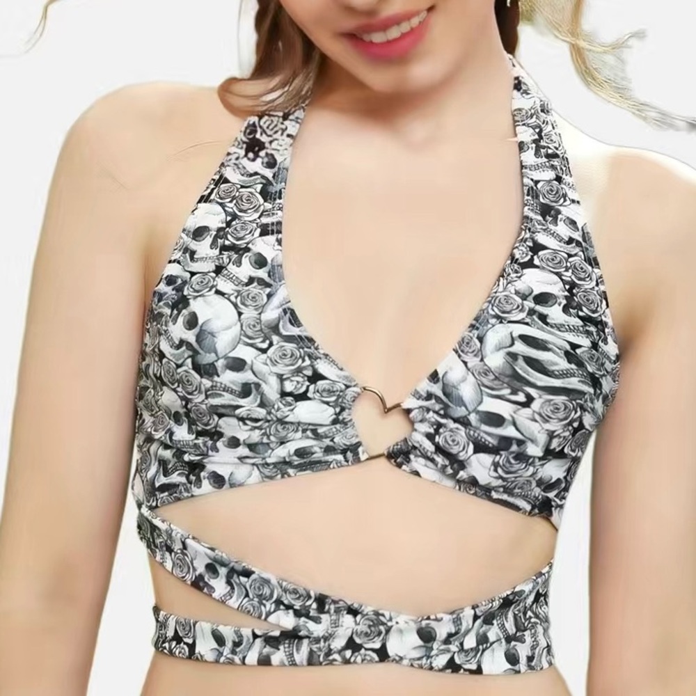 NWT Skull Print Bikini Top, Halter Neck w Heart-Link